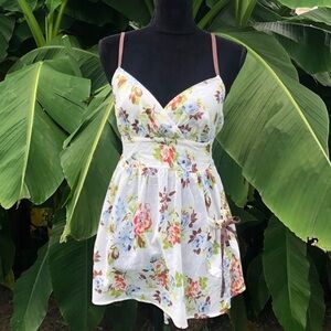 Copper Key Sleeveless Floral Ivory Blue Green Top Size M
